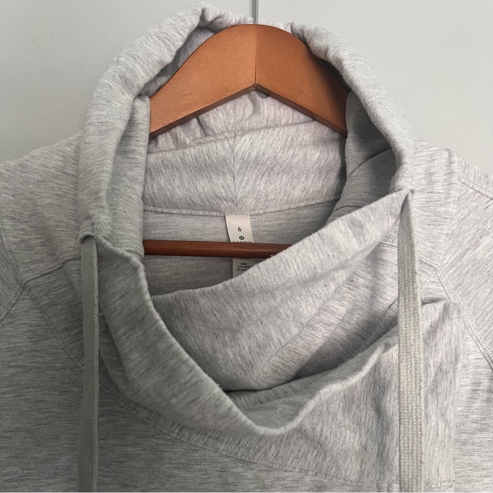 Lululemon Coast Easy Wrap Heathered Core Ultra Light Grey - Picture 2 of 8